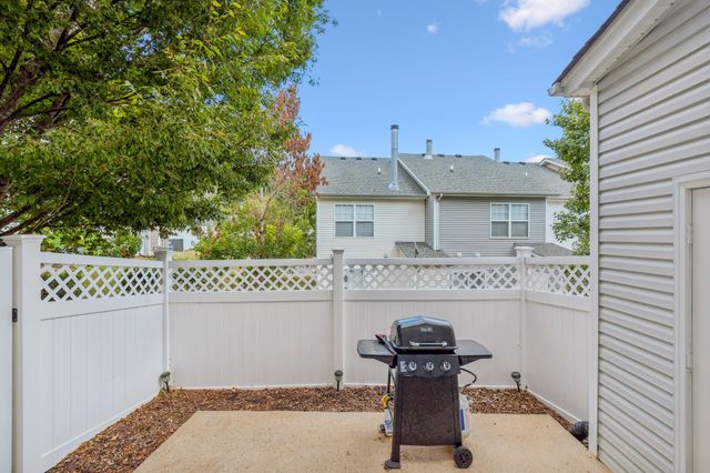 3323 Harpeth Springs Dr, Nashville, TN 37221