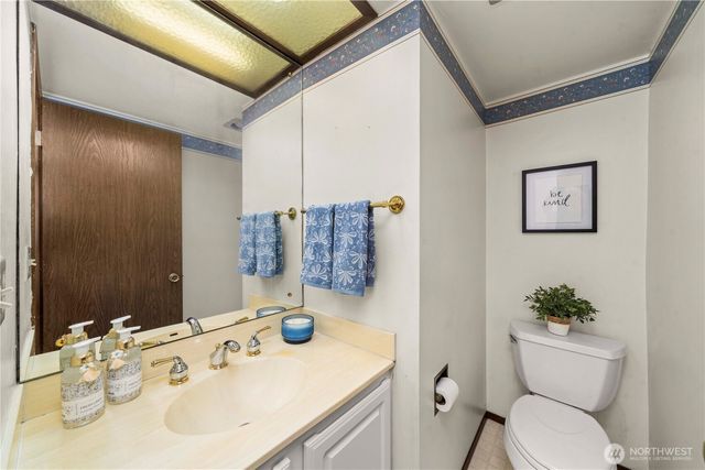 7423 Zircon Drive SW, Lakewood, WA 98498