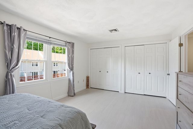107 Patrick Rd 107, Tewksbury, MA 01876