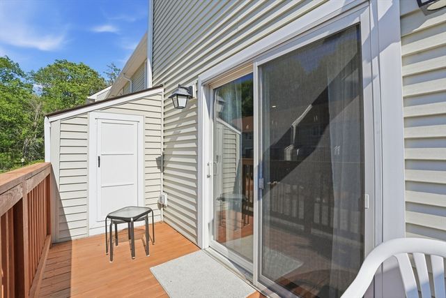 107 Patrick Rd 107, Tewksbury, MA 01876