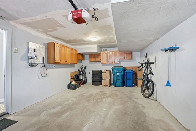 107 Patrick Rd 107, Tewksbury, MA 01876