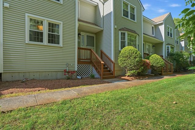 107 Patrick Rd 107, Tewksbury, MA 01876