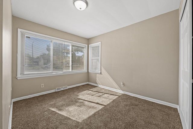 4822 N 45th STREET, Milwaukee, WI 53218