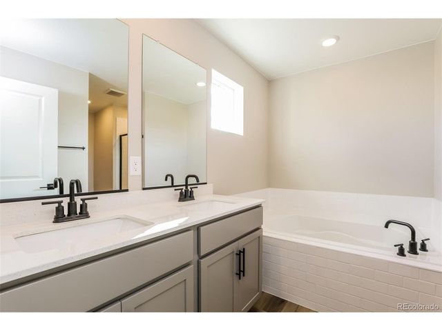 17901 E 94th Ave, Commerce City, CO 80022