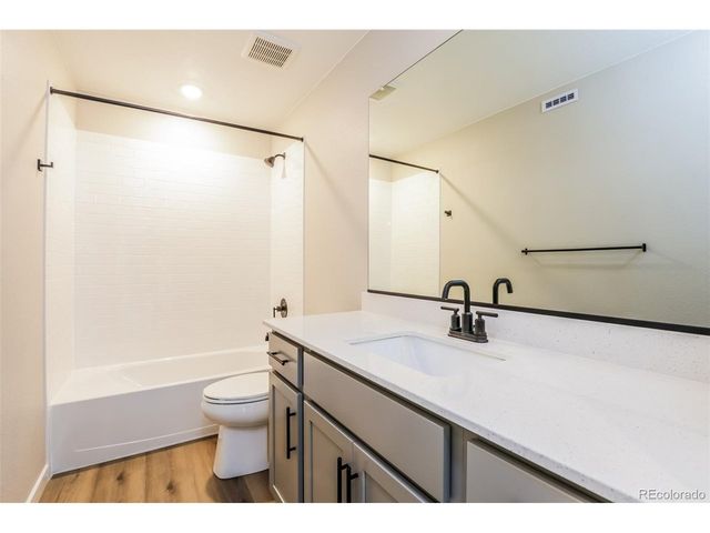 17901 E 94th Ave, Commerce City, CO 80022