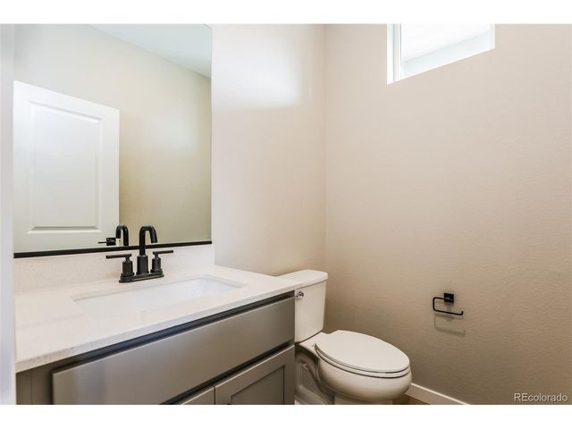 17901 E 94th Ave, Commerce City, CO 80022