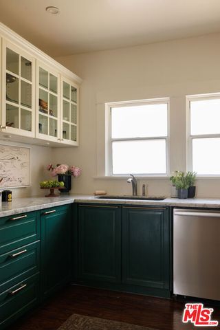 1419 Rolland Curtis Place, Los Angeles, CA 90062