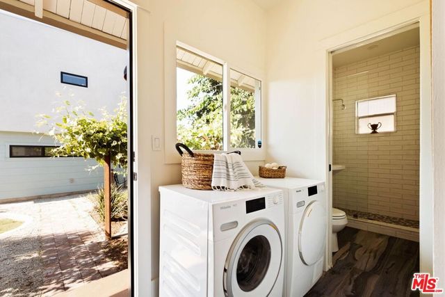 1419 Rolland Curtis Place, Los Angeles, CA 90062