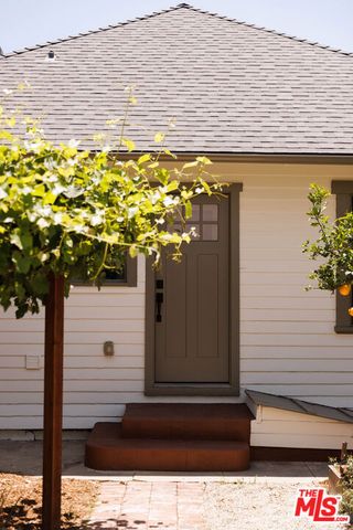 1419 Rolland Curtis Place, Los Angeles, CA 90062