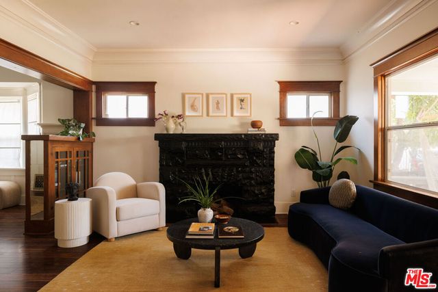 1419 Rolland Curtis Place, Los Angeles, CA 90062
