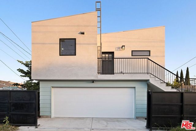 1419 Rolland Curtis Place, Los Angeles, CA 90062