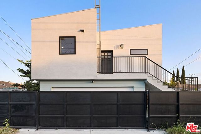 1419 Rolland Curtis Place, Los Angeles, CA 90062