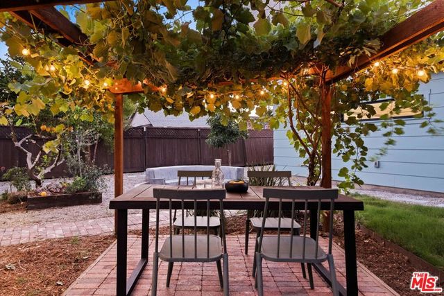 1419 Rolland Curtis Place, Los Angeles, CA 90062