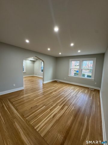 130 Roydon Road, New Haven, CT 06511