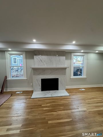 130 Roydon Road, New Haven, CT 06511