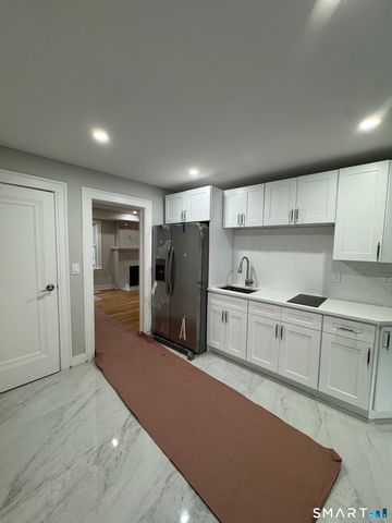 130 Roydon Road, New Haven, CT 06511