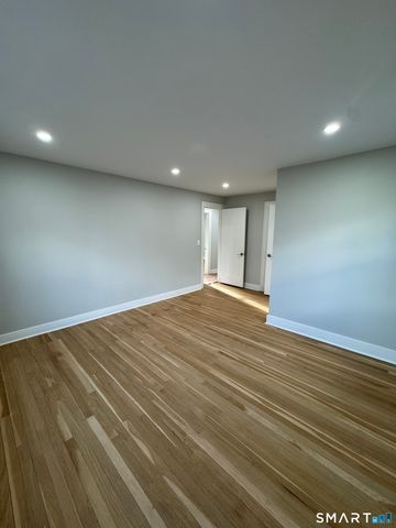 130 Roydon Road, New Haven, CT 06511