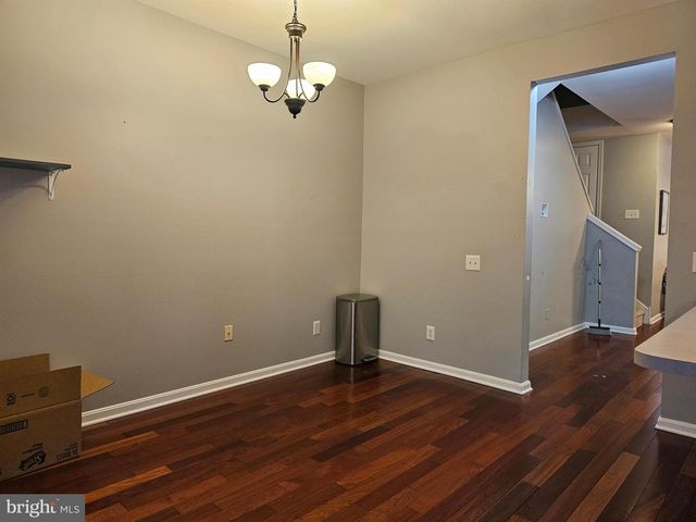 120 CREEKMONT CT, Newark, DE 19702