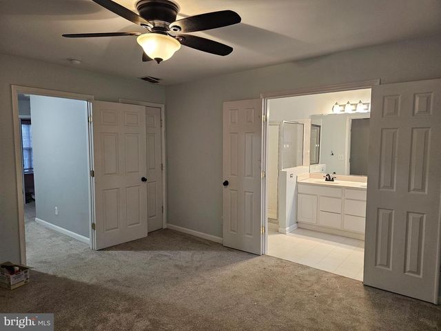 120 CREEKMONT CT, Newark, DE 19702