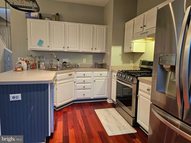 120 CREEKMONT CT, Newark, DE 19702