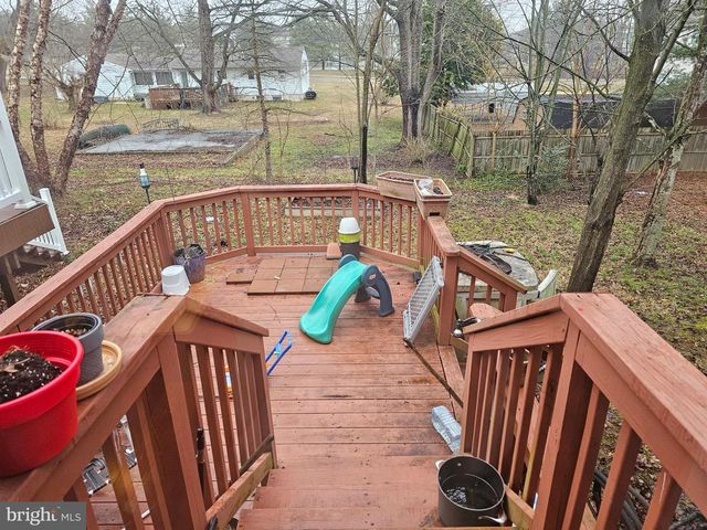 120 CREEKMONT CT, Newark, DE 19702