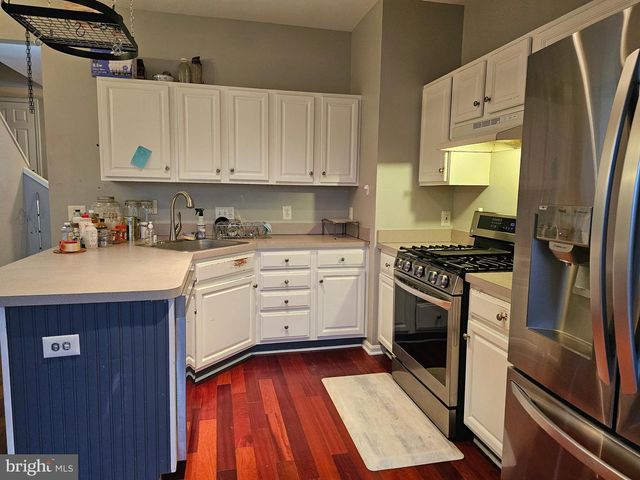 120 CREEKMONT CT, Newark, DE 19702