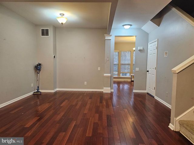 120 CREEKMONT CT, Newark, DE 19702