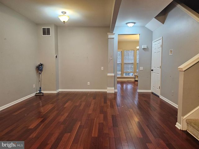 120 CREEKMONT CT, Newark, DE 19702