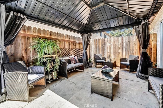 17061 Roscoe Boulevard 2, Northridge, CA 91325