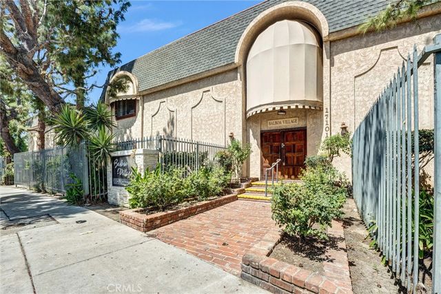 17061 Roscoe Boulevard 2, Northridge, CA 91325
