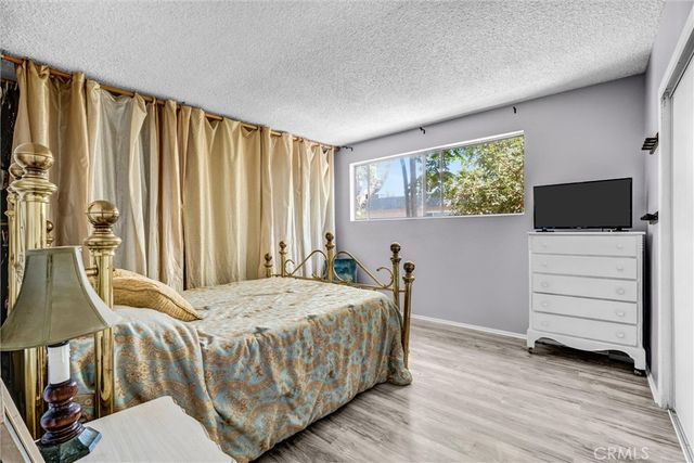 17061 Roscoe Boulevard 2, Northridge, CA 91325