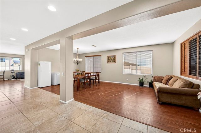 12448 Los Pinos, Victorville, CA 92392