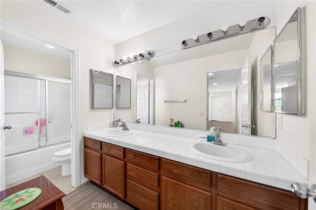 12448 Los Pinos, Victorville, CA 92392