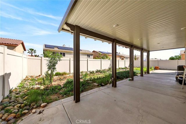 12448 Los Pinos, Victorville, CA 92392