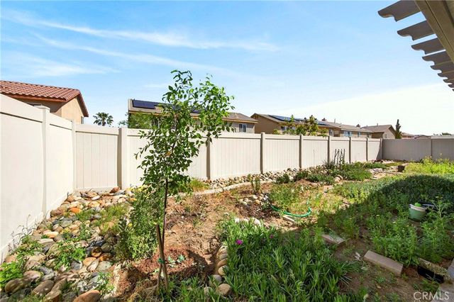 12448 Los Pinos, Victorville, CA 92392