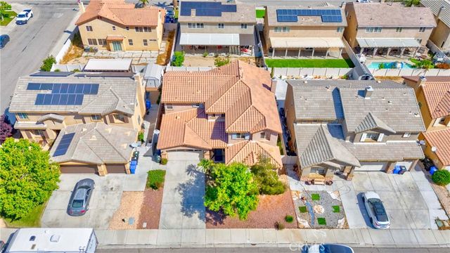 12448 Los Pinos, Victorville, CA 92392