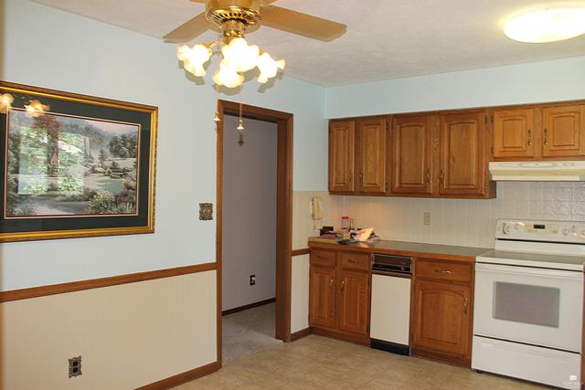 2004 Somerset Square, Manhattan, KS 66503