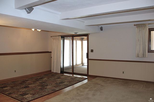 2004 Somerset Square, Manhattan, KS 66503