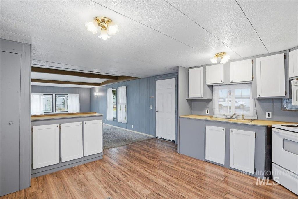 8429 W Irving Ln, Boise, ID 83704 photo 18