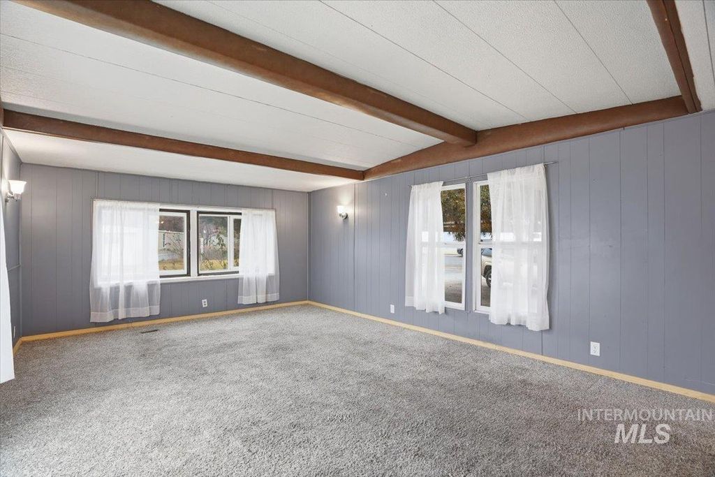 8429 W Irving Ln, Boise, ID 83704 photo 8