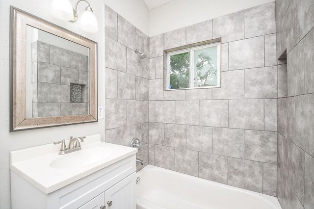 4137 Galesburg St, Houston, TX 77051
