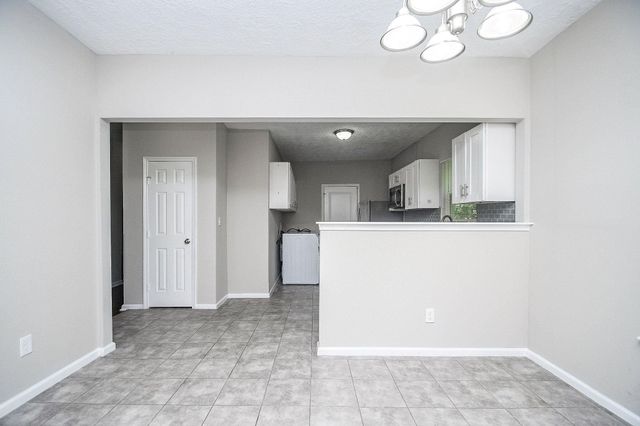 4137 Galesburg St, Houston, TX 77051
