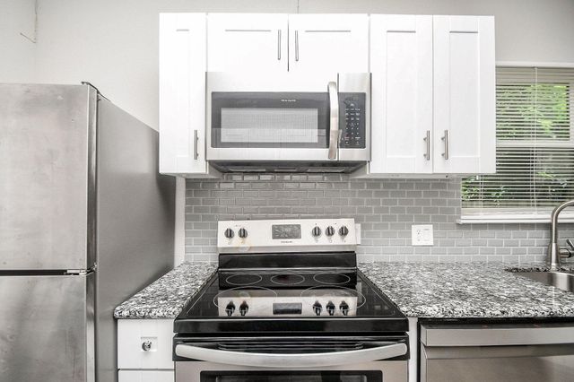 4137 Galesburg St, Houston, TX 77051