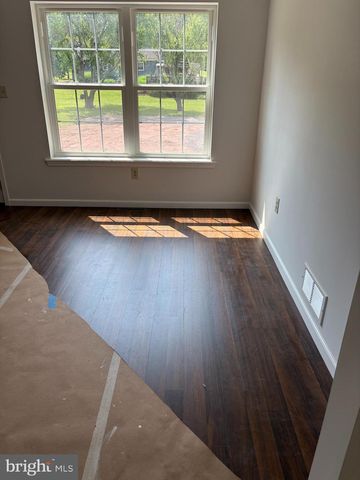 402 EIGHTH AVENUE, Burnham, PA 17009