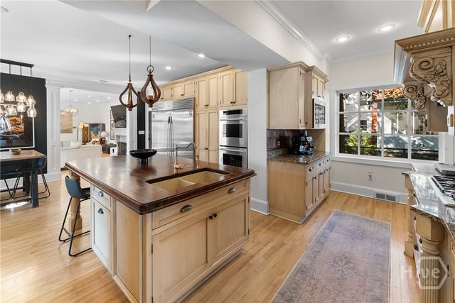 529 E 44th Street, Savannah, GA 31405