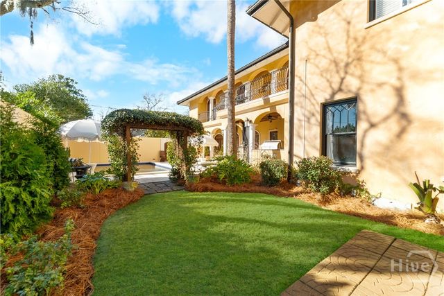 529 E 44th Street, Savannah, GA 31405