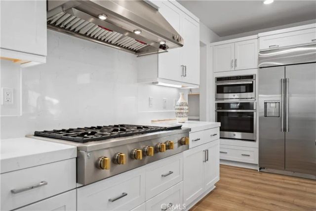 205 Culture, Irvine, CA 92618