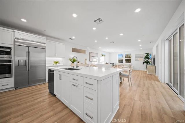 205 Culture, Irvine, CA 92618