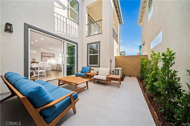 205 Culture, Irvine, CA 92618