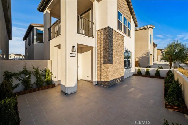 205 Culture, Irvine, CA 92618